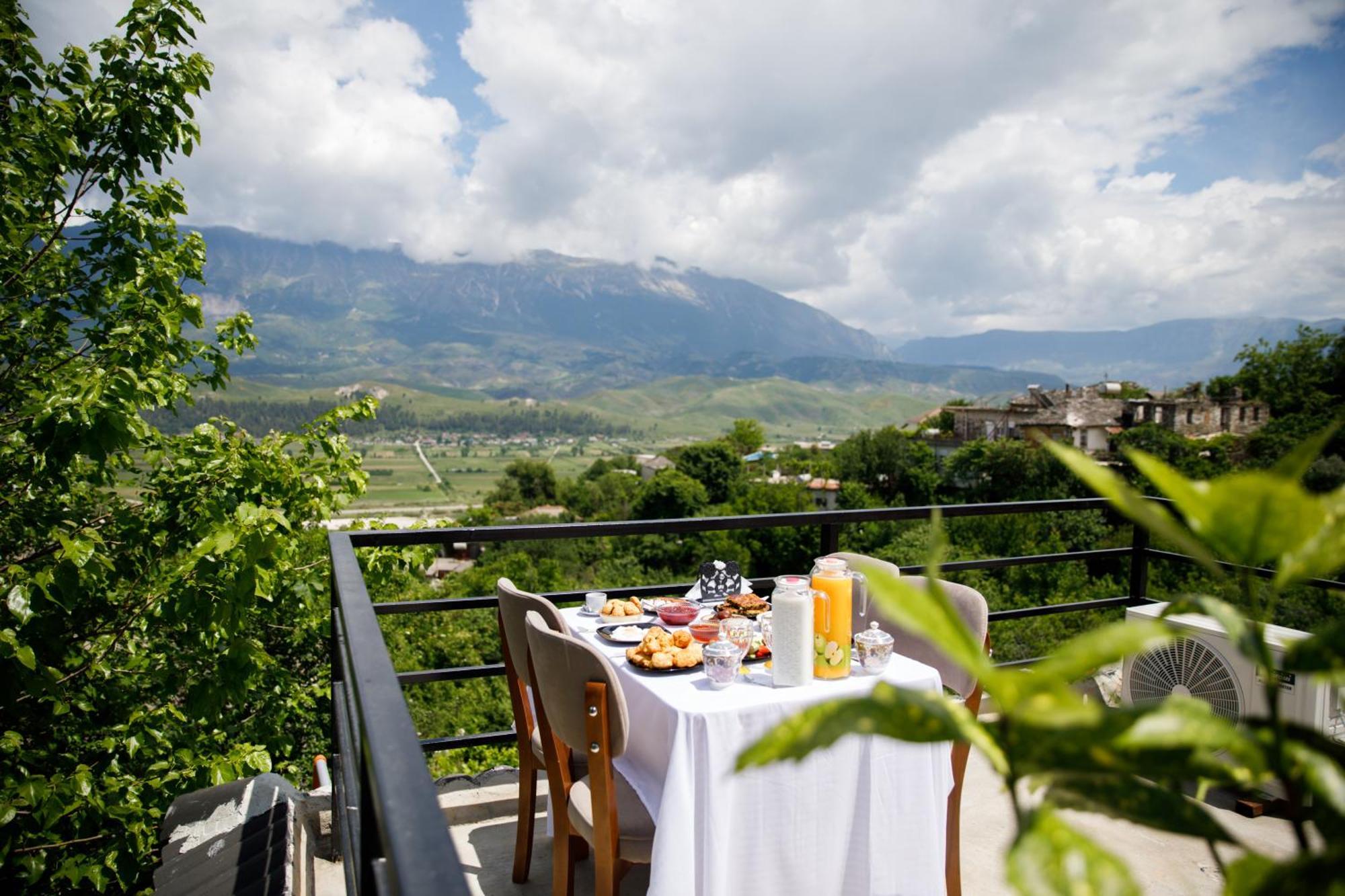 Guva Guest House Gjirokastër Extérieur photo